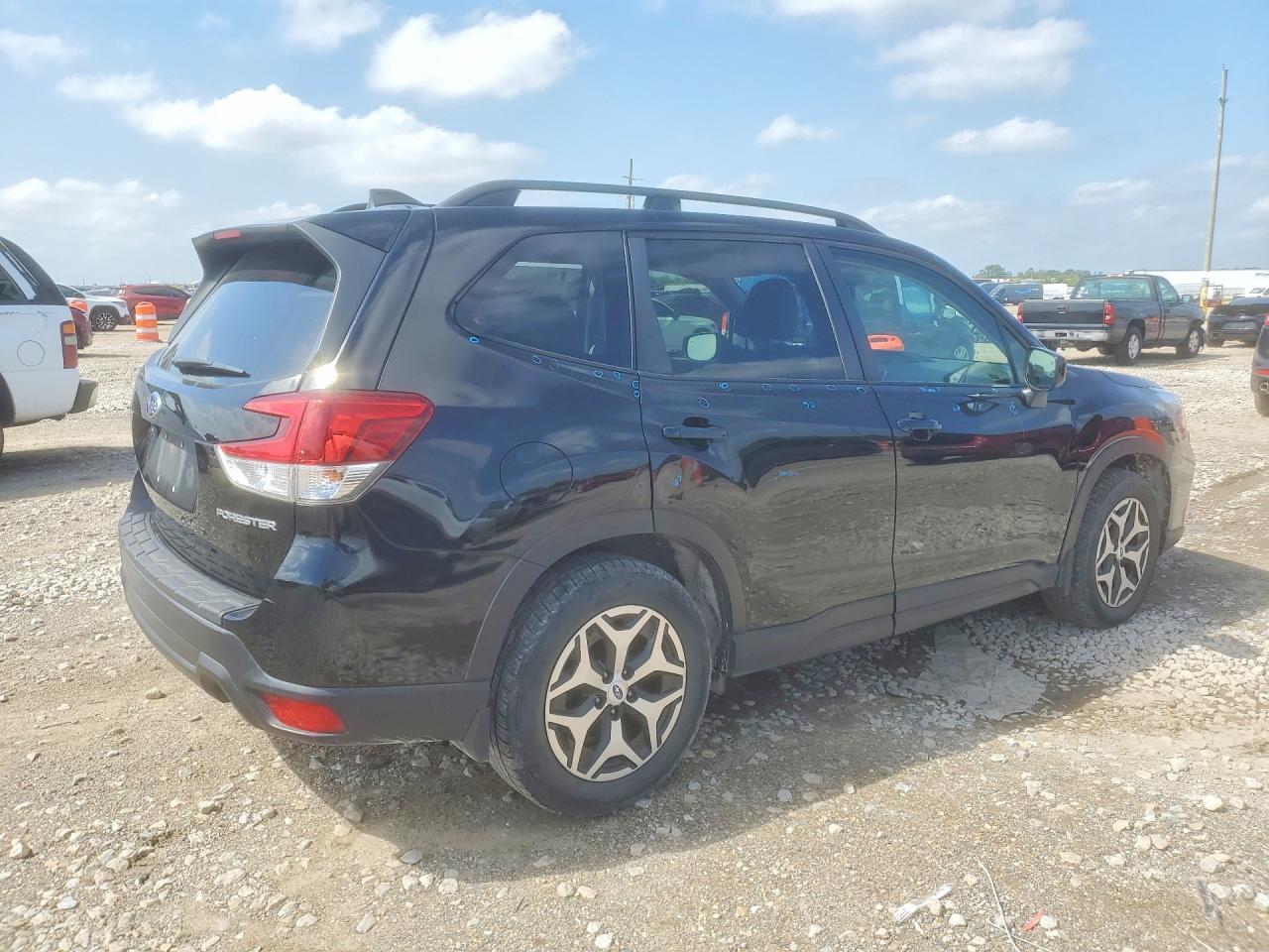 2019 SUBARU FORESTER