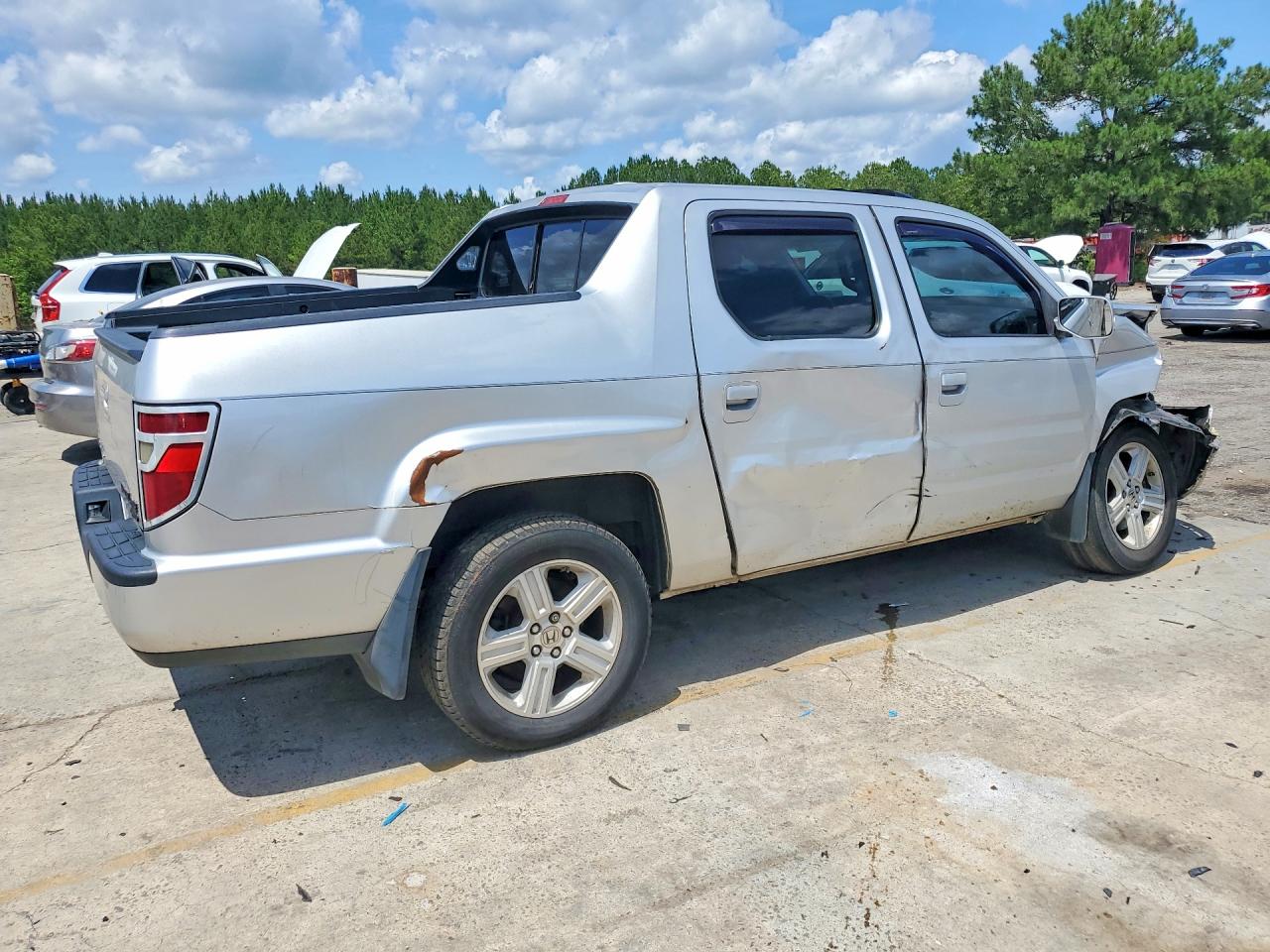 2009 HONDA RIDGELINE
