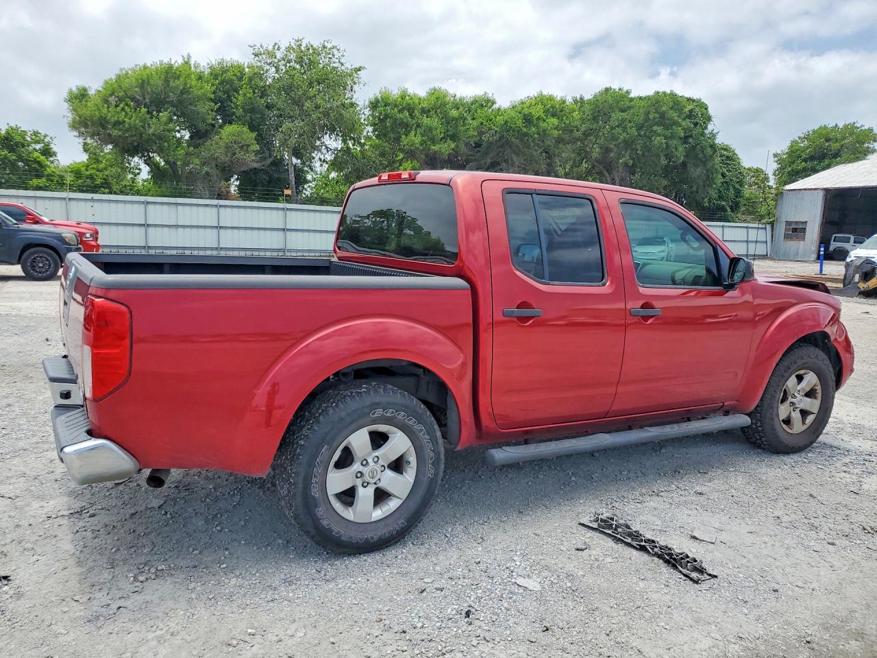 2012 NISSAN FRONTIER