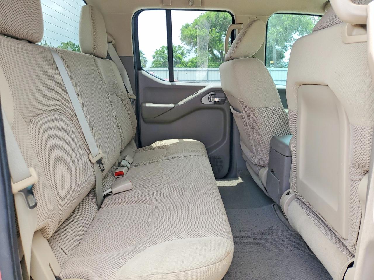 2012 NISSAN FRONTIER