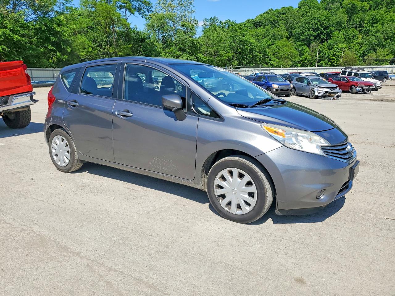 2016 NISSAN VERSA