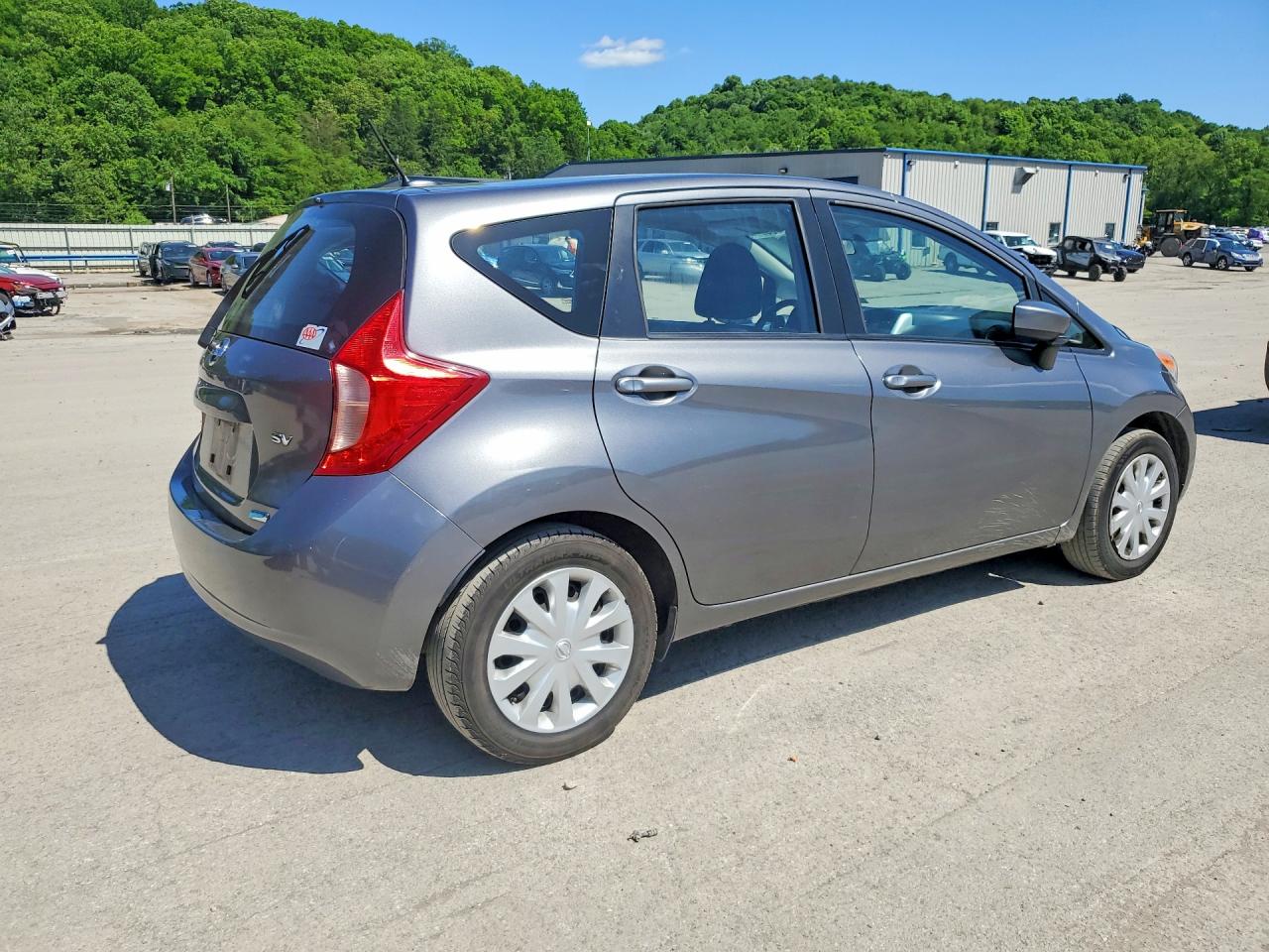2016 NISSAN VERSA