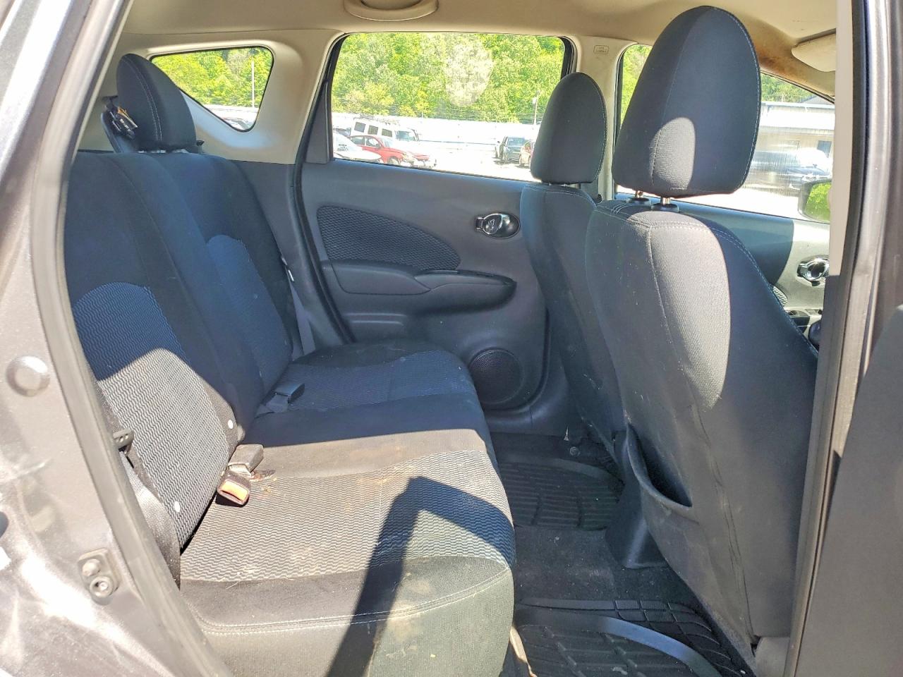 2016 NISSAN VERSA