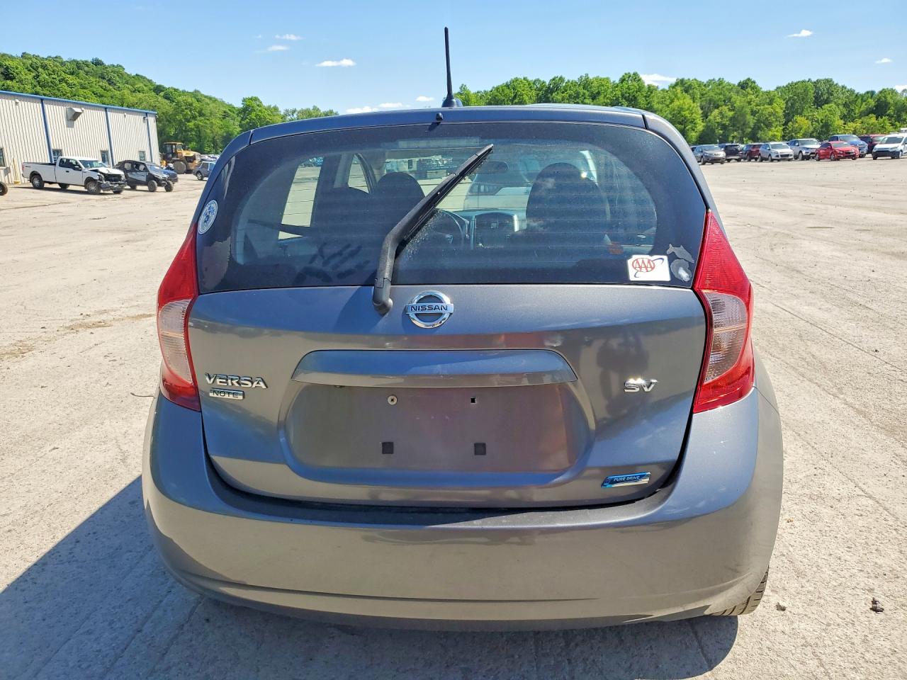 2016 NISSAN VERSA