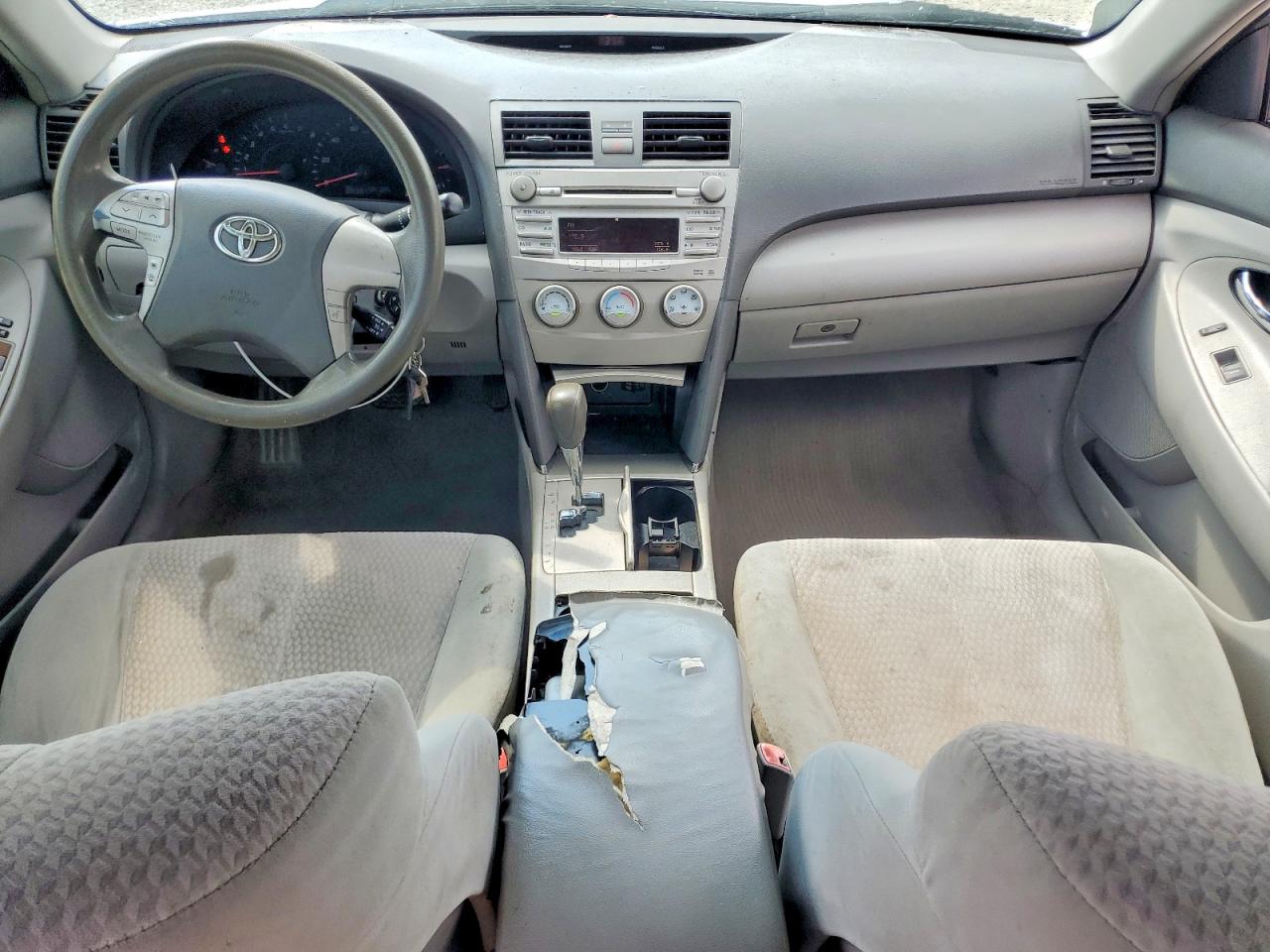 2011 TOYOTA CAMRY