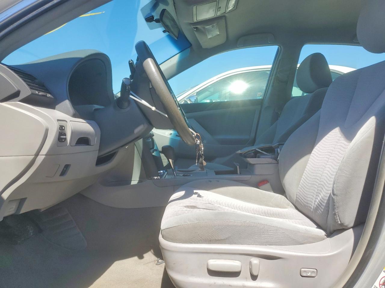 2011 TOYOTA CAMRY
