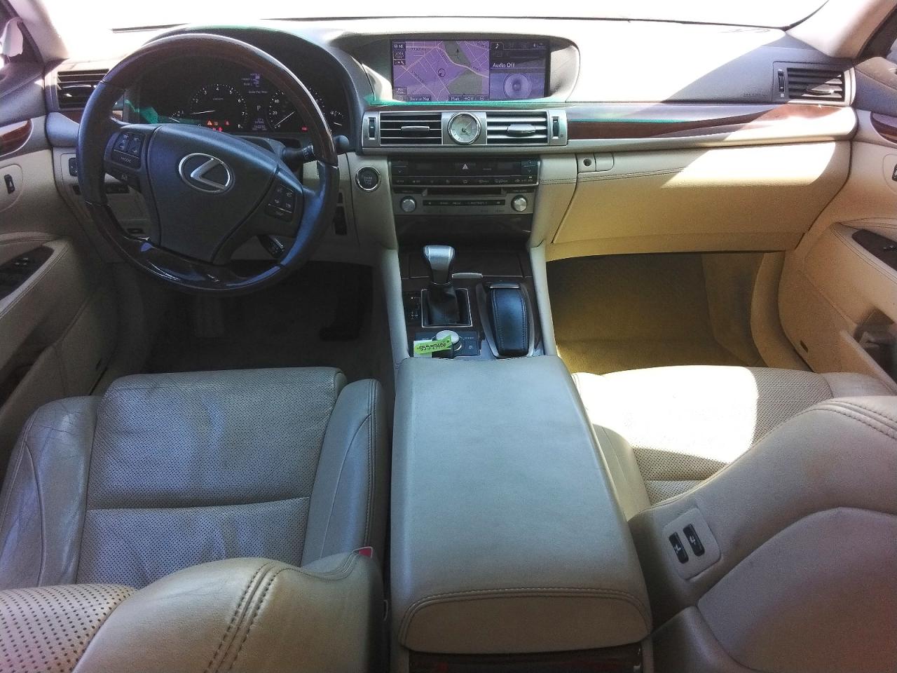 2013 LEXUS LS460