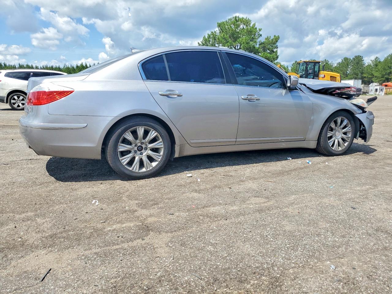 2009 HYUNDAI GENESIS