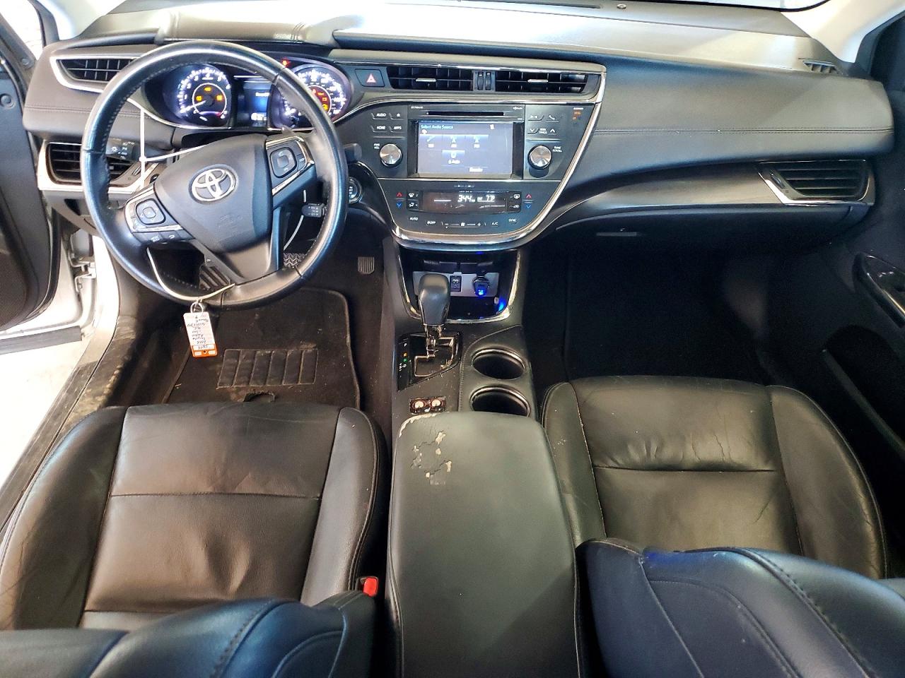 2016 TOYOTA AVALON