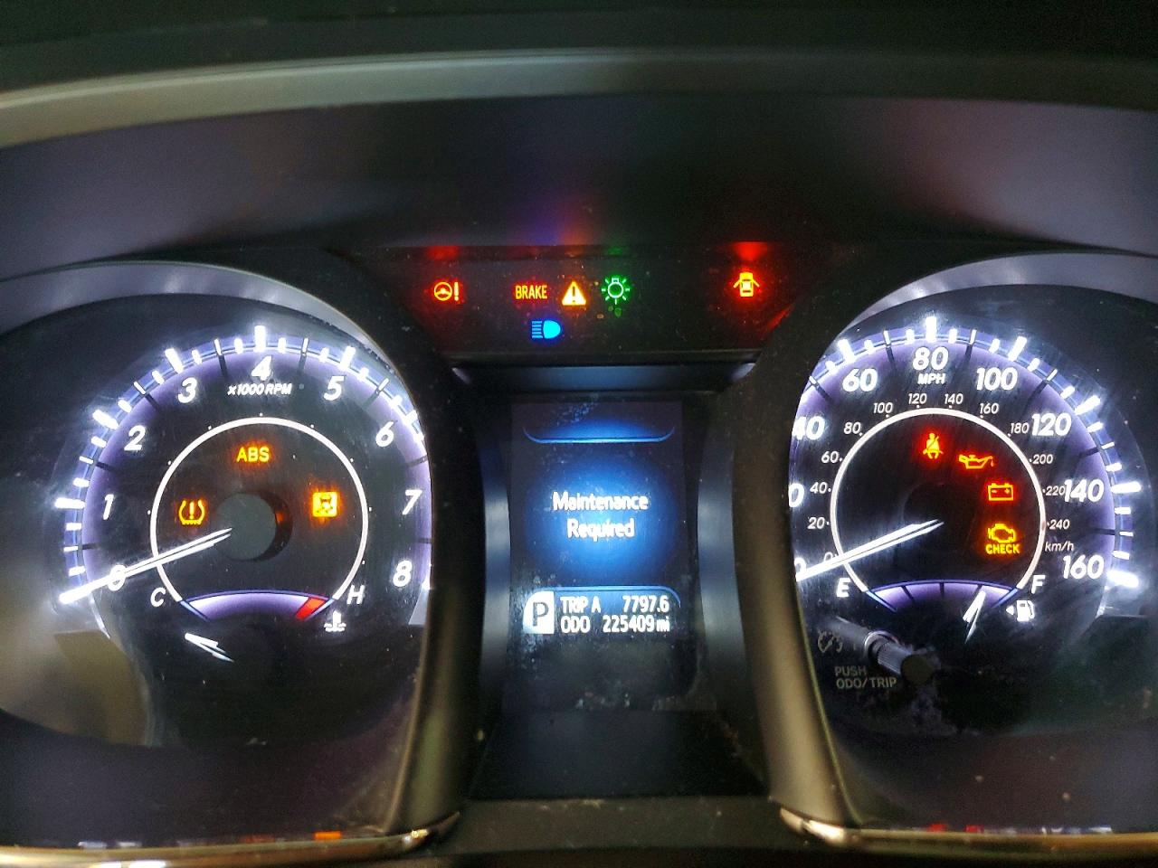 2016 TOYOTA AVALON
