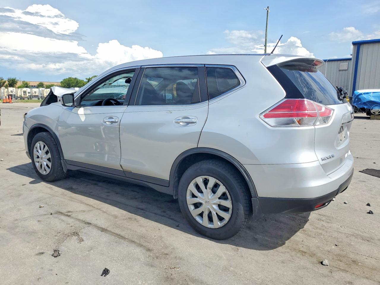 2015 NISSAN ROGUE