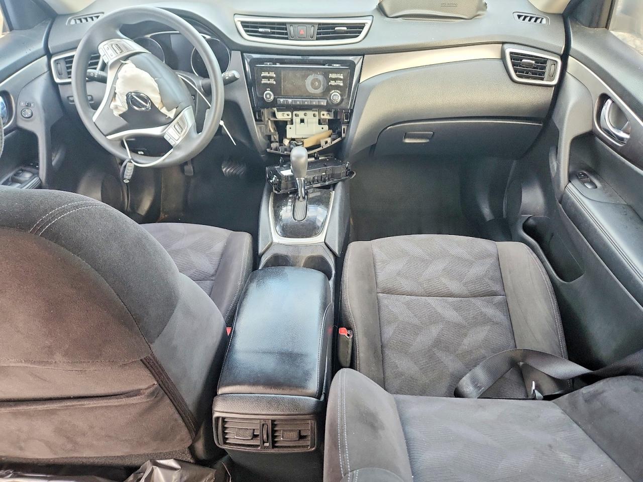 2015 NISSAN ROGUE