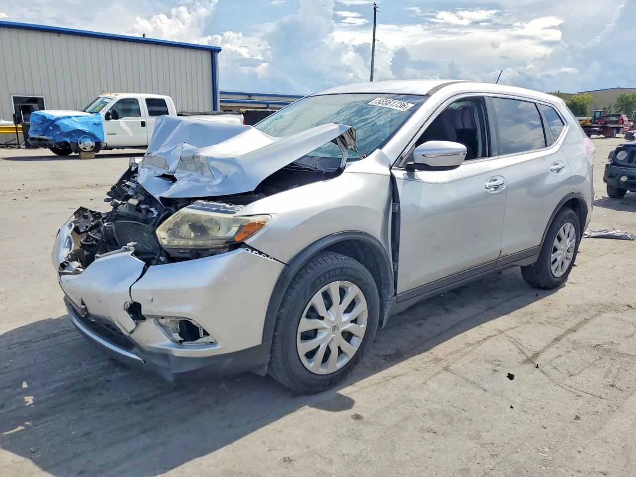 2015 NISSAN ROGUE