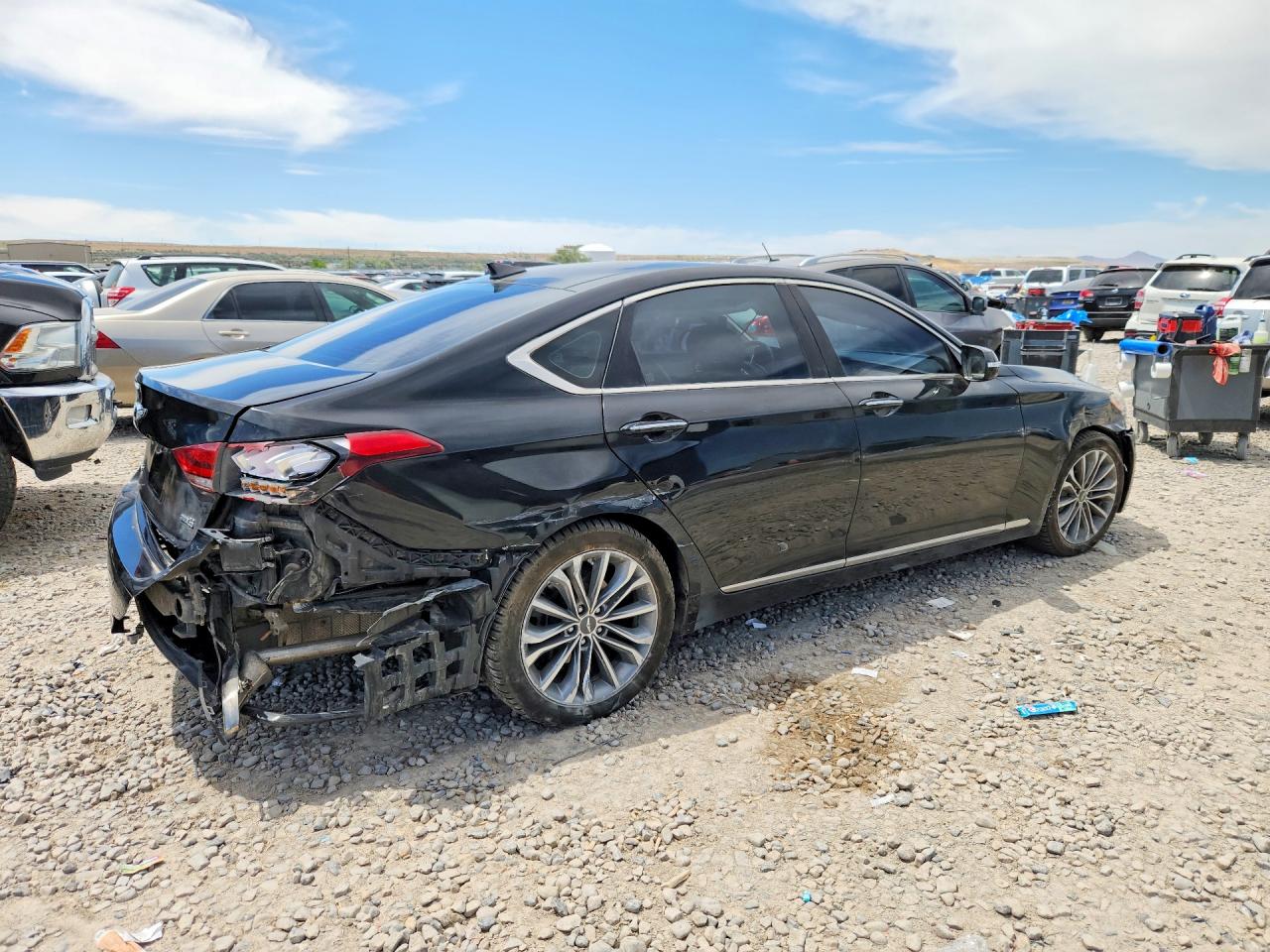2016 HYUNDAI GENESIS