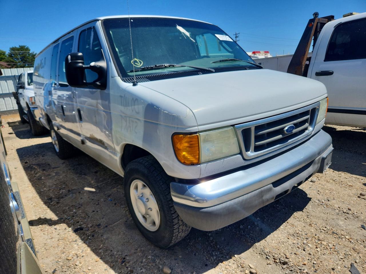 2005 FORD E250