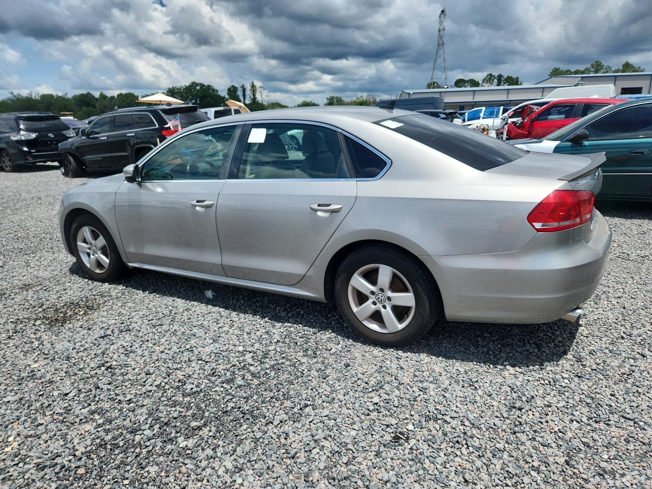 2014 VOLKSWAGEN PASSAT