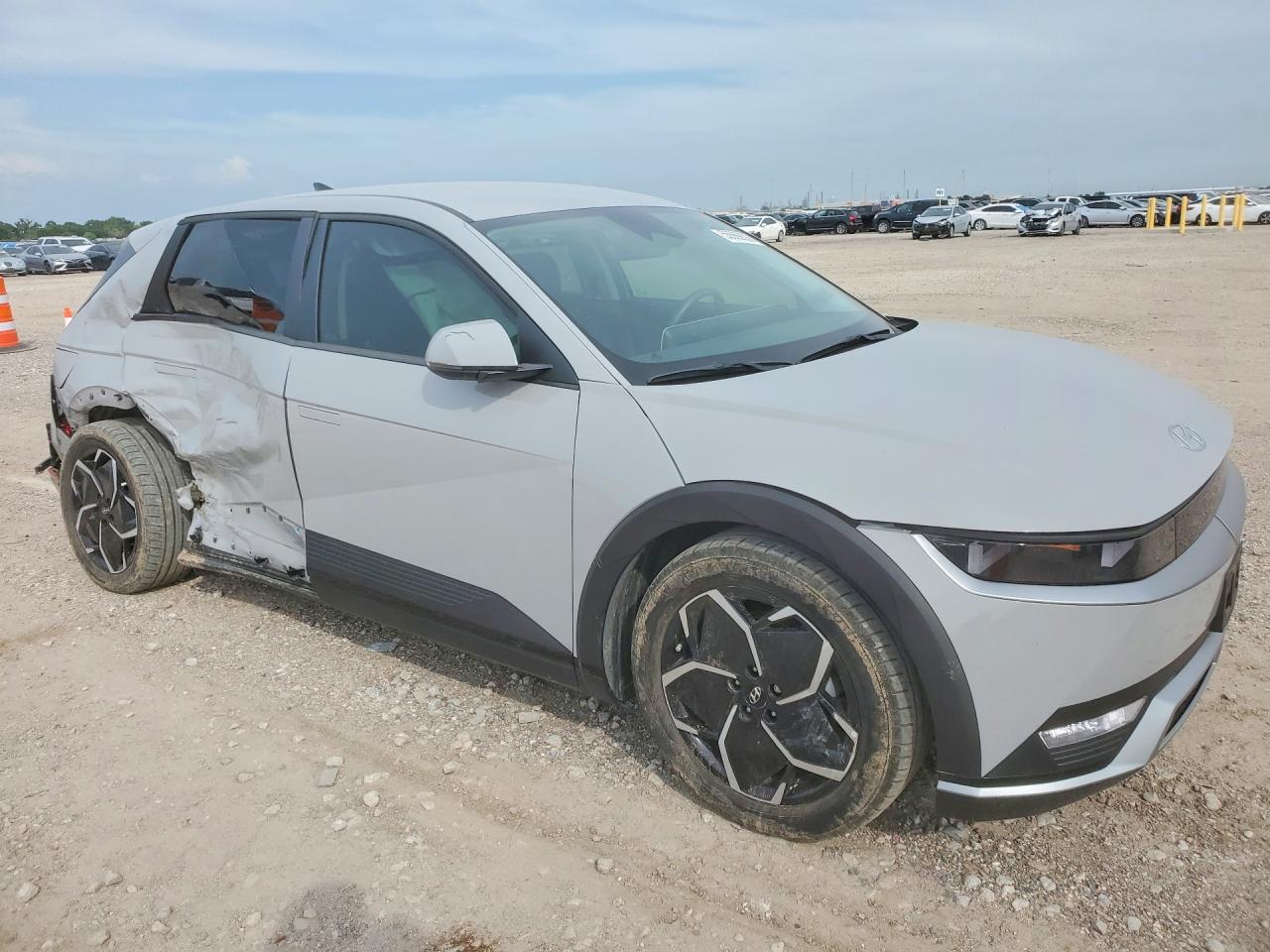 2024 HYUNDAI IONIQ
