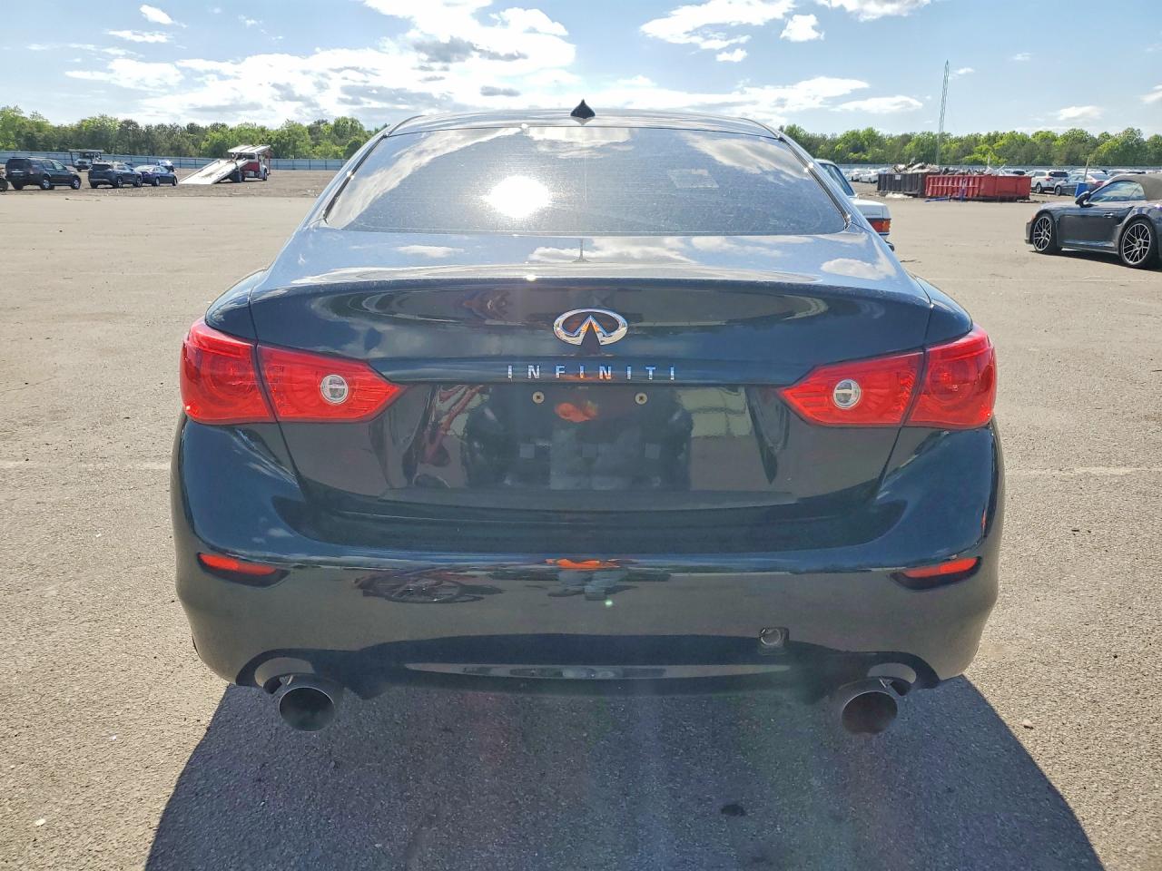 2016 INFINITI Q50
