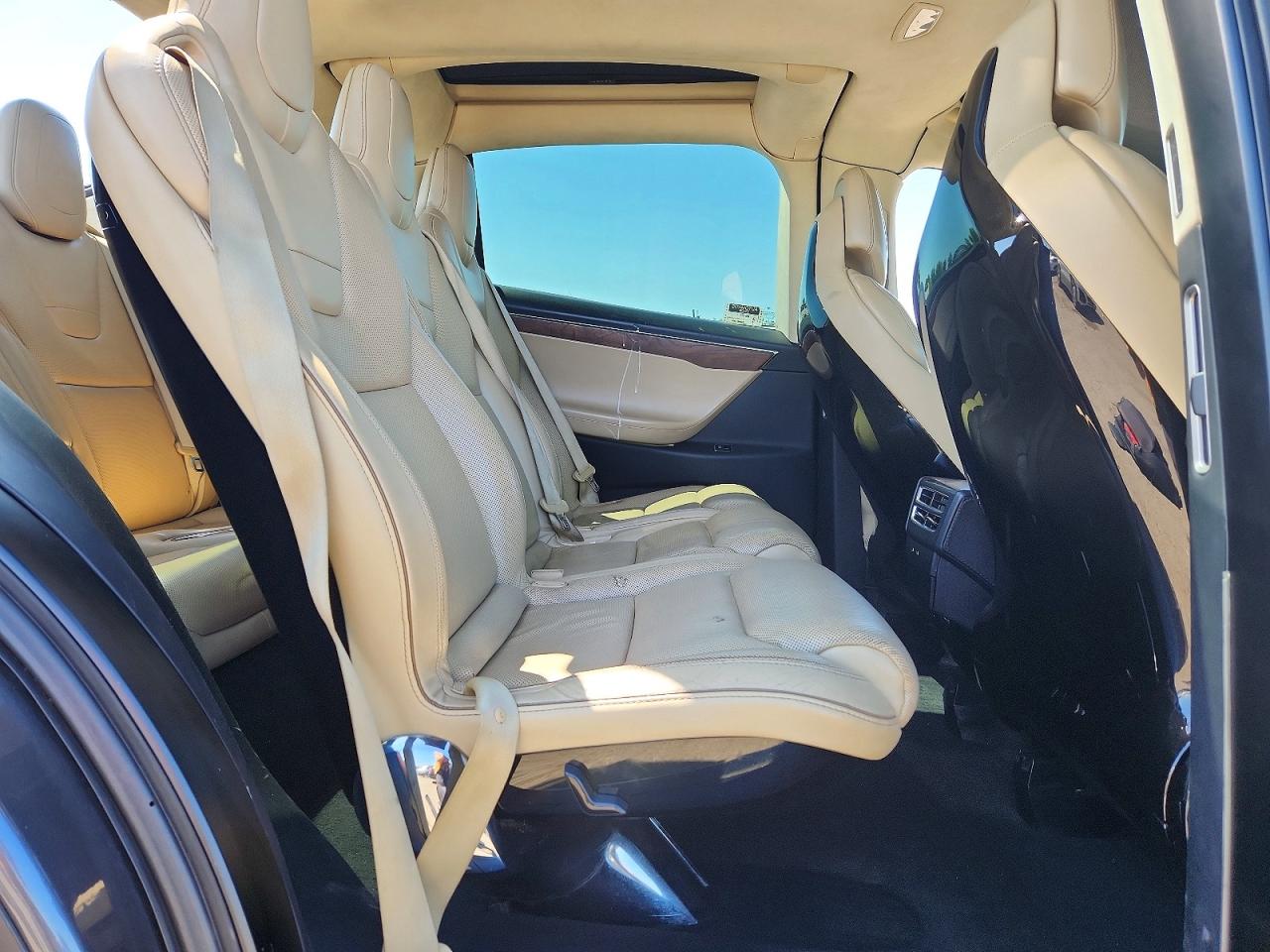2016 TESLA MODEL X