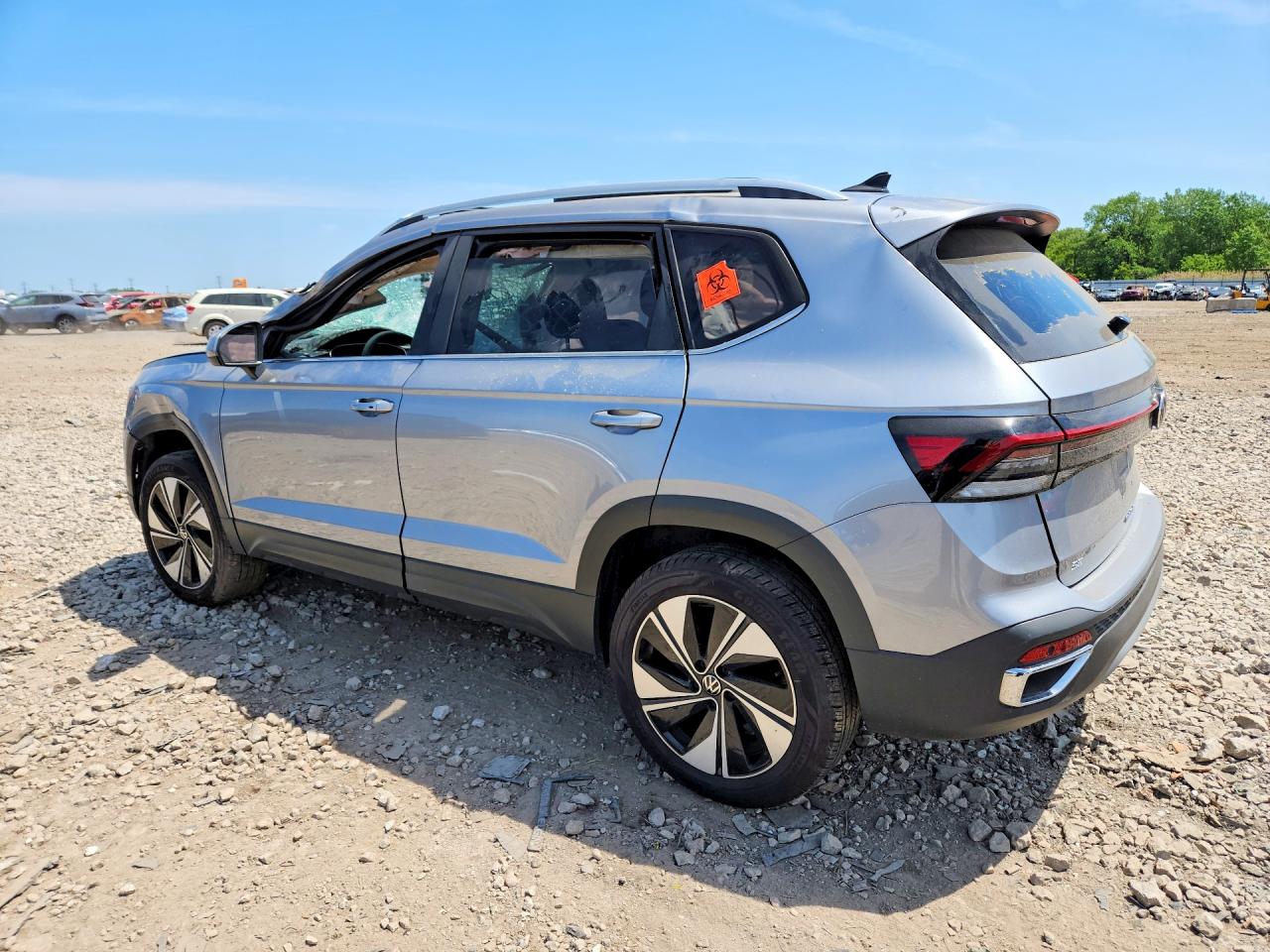 2025 VOLKSWAGEN TAOS SE