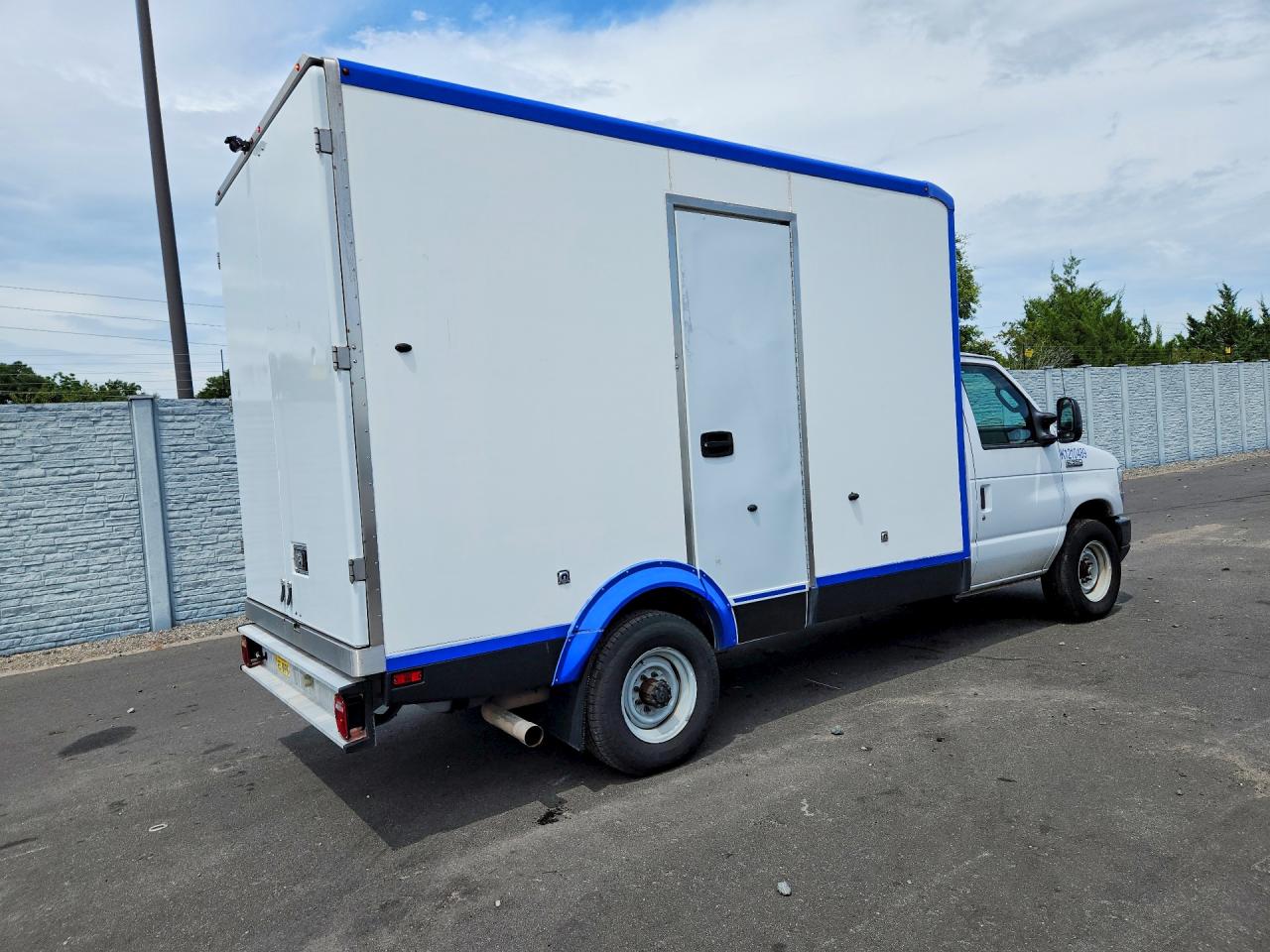 2023 FORD ECONOLINE