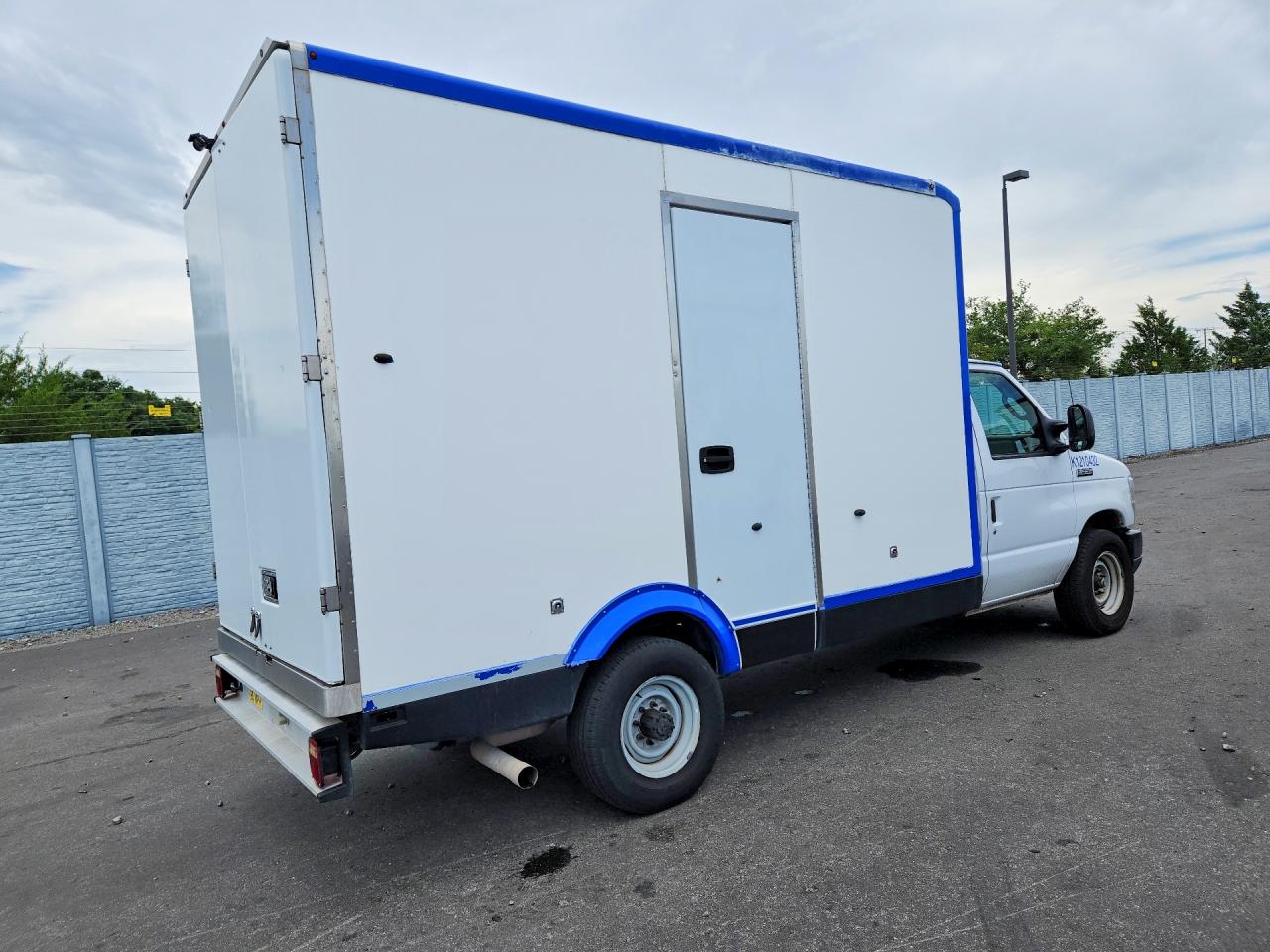 2023 FORD ECONOLINE
