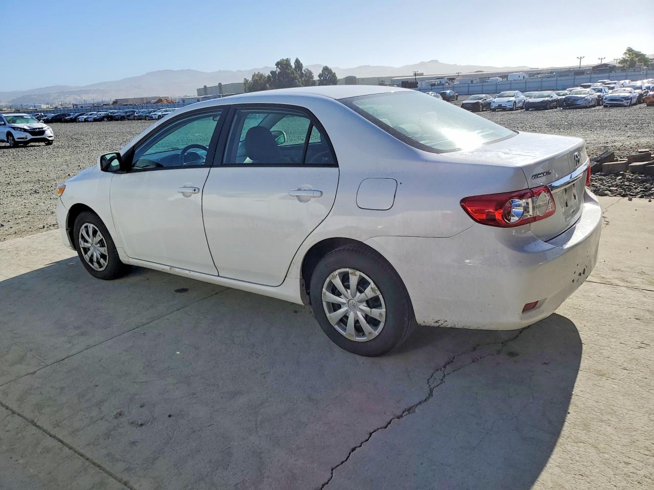 2011 TOYOTA COROLLA LE