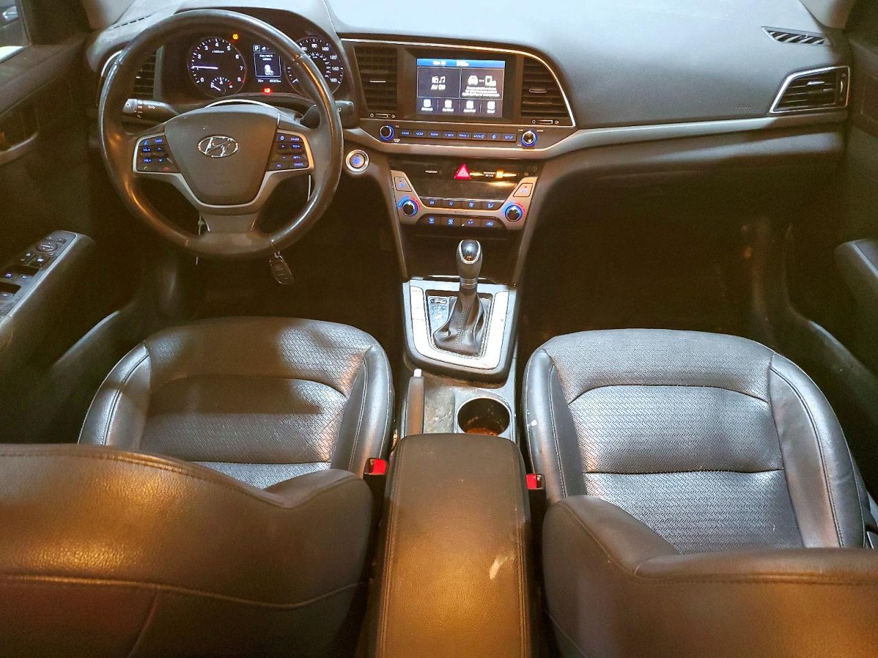 2017 HYUNDAI ELANTRA