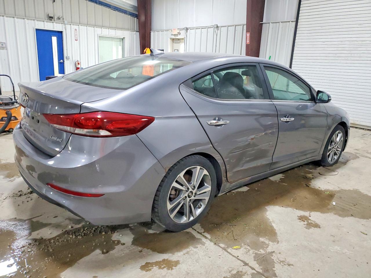 2017 HYUNDAI ELANTRA