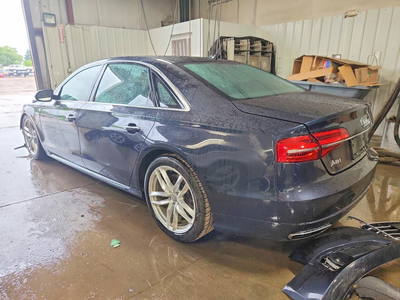 2017 AUDI A8