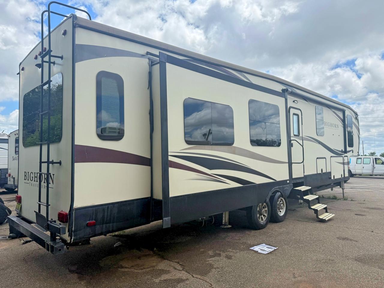 2017 HEARTLAND Bighorn 39
