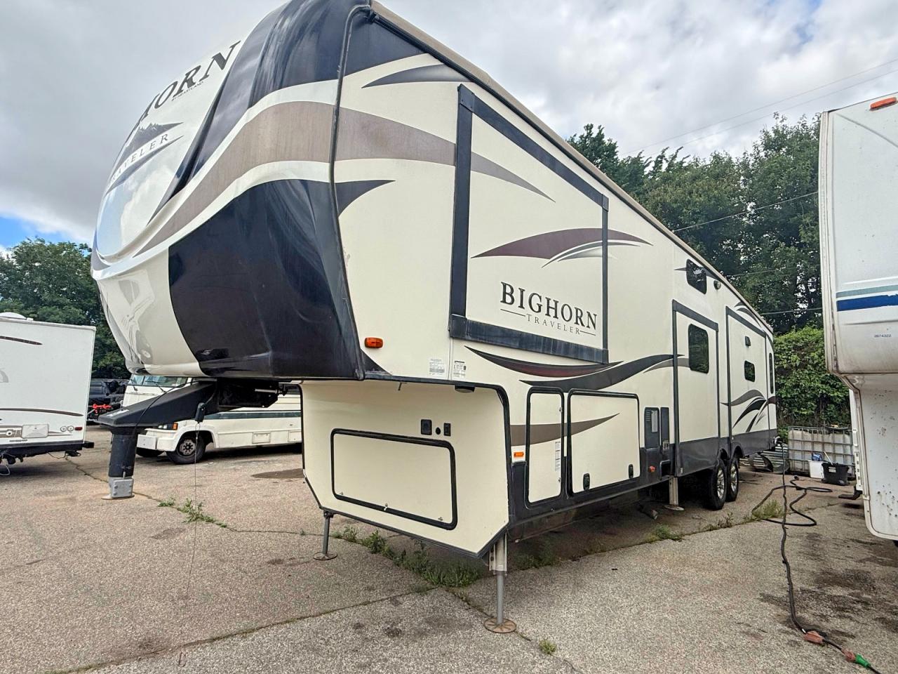 2017 HEARTLAND Bighorn 39