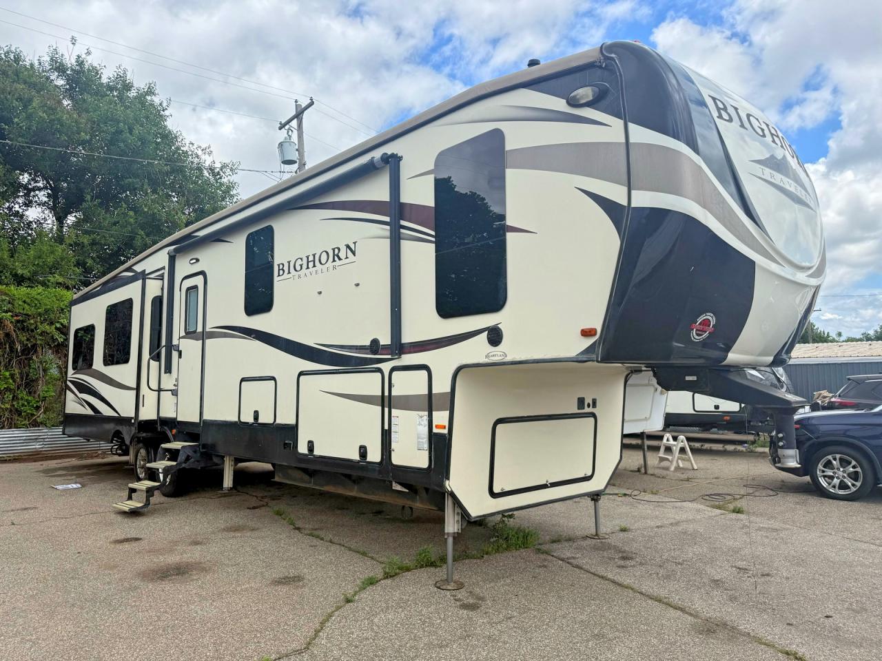 2017 HEARTLAND Bighorn 39