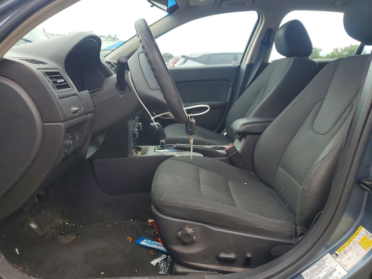 2011 FORD FUSION