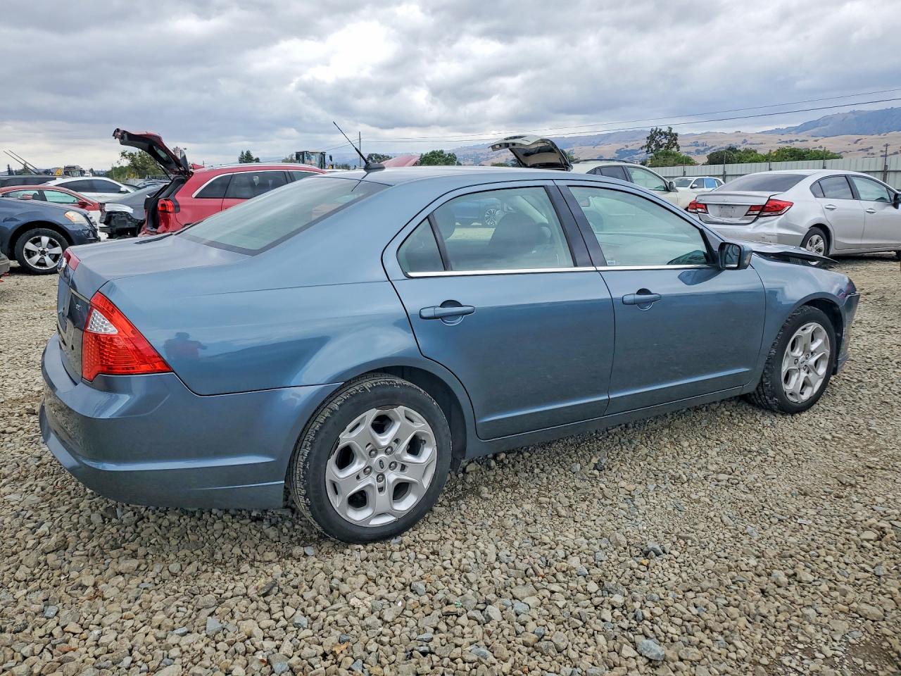 2011 FORD FUSION