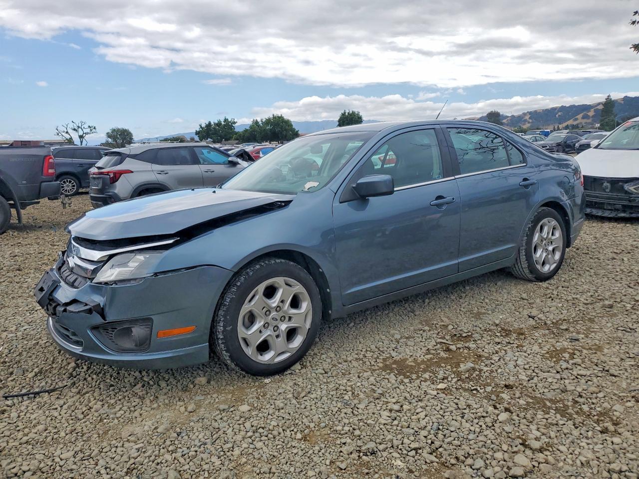 2011 FORD FUSION
