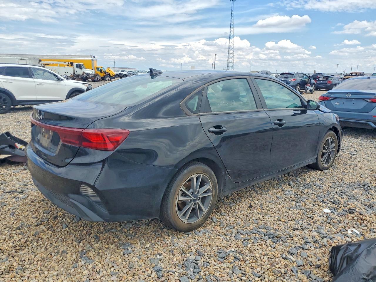 2024 KIA FORTE