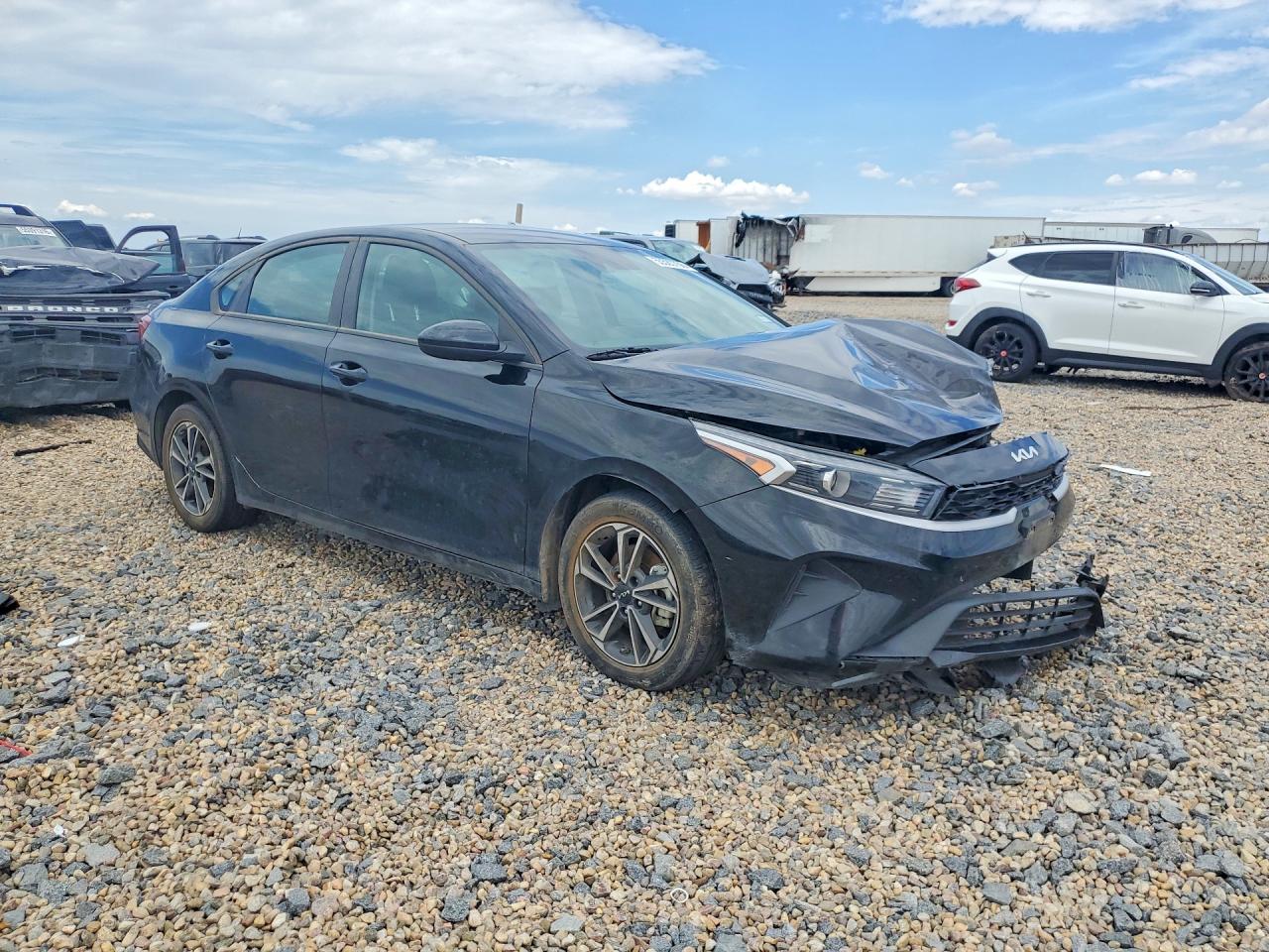 2024 KIA FORTE
