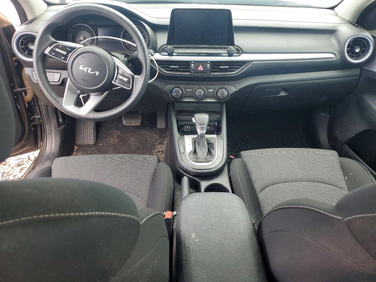 2024 KIA FORTE