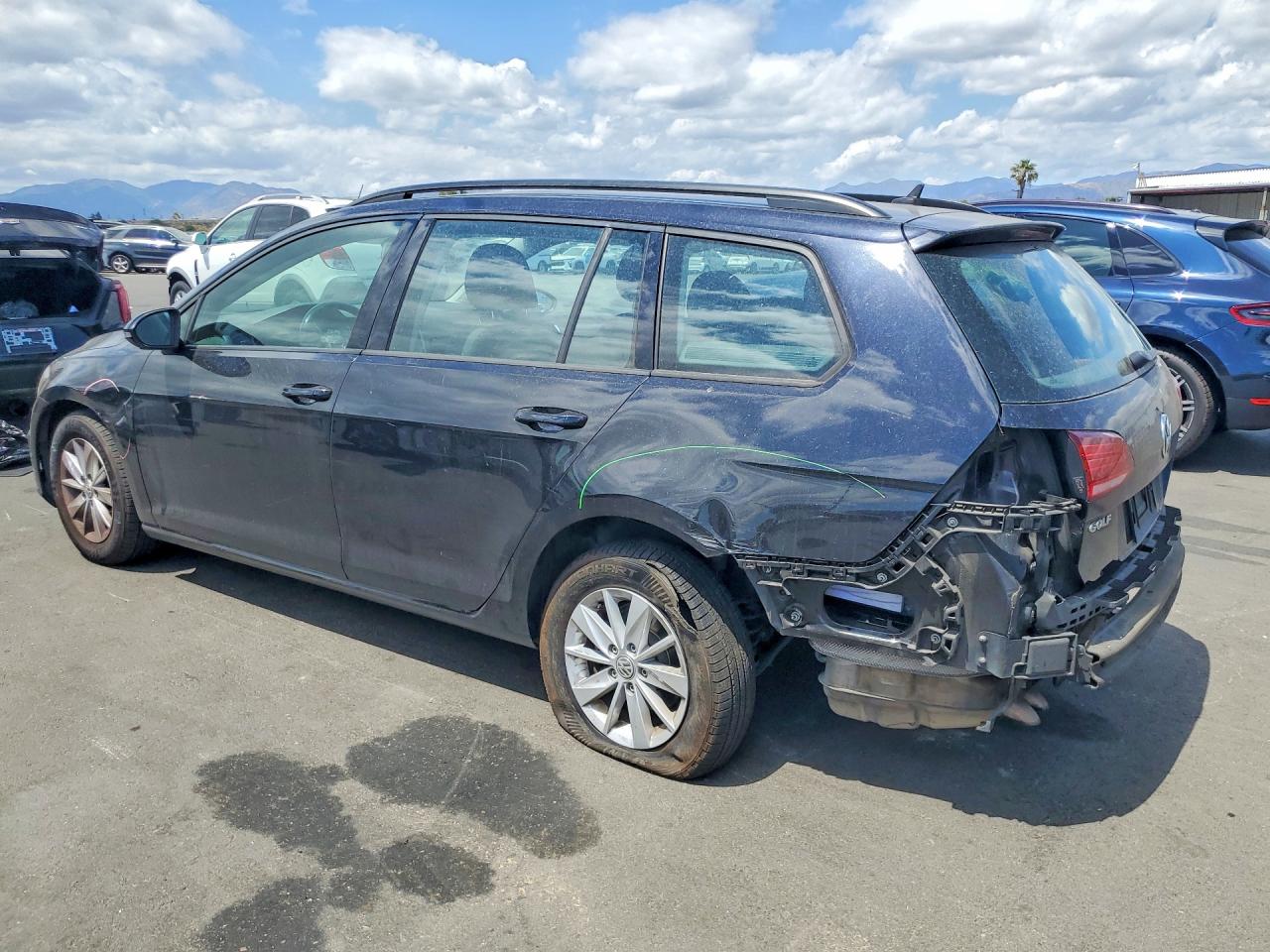 2019 VOLKSWAGEN GOLF