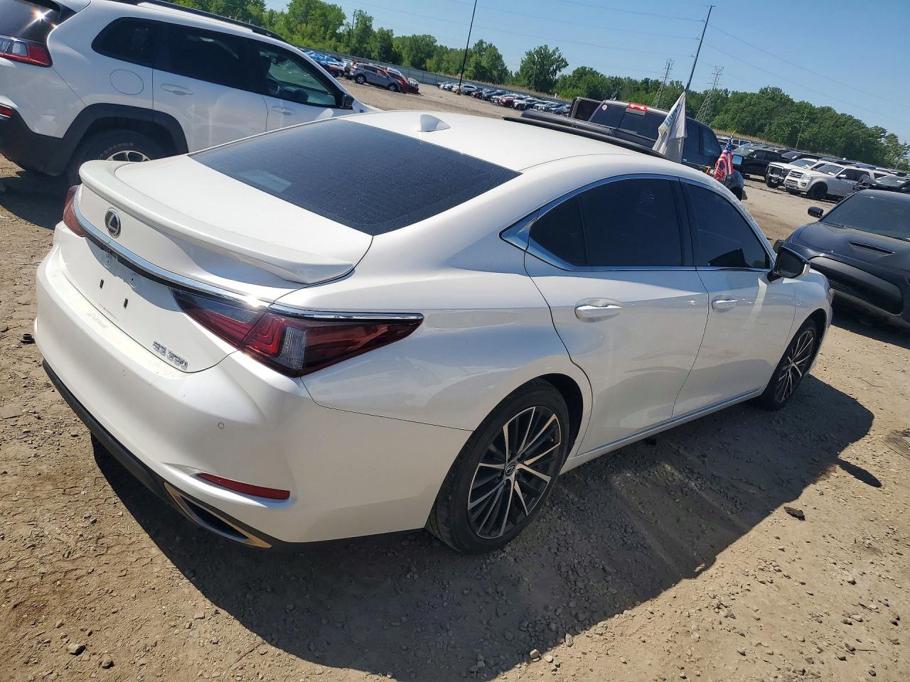 2024 LEXUS ES350