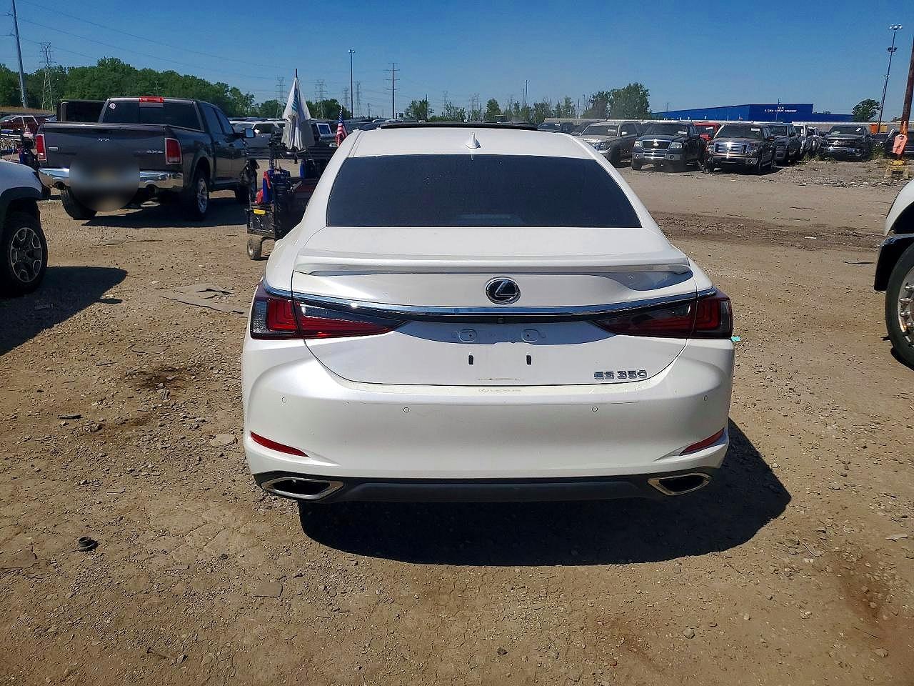 2024 LEXUS ES350