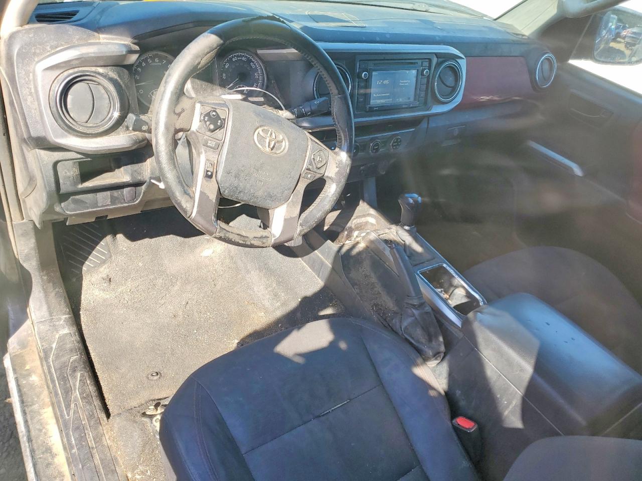 2016 TOYOTA TACOMA