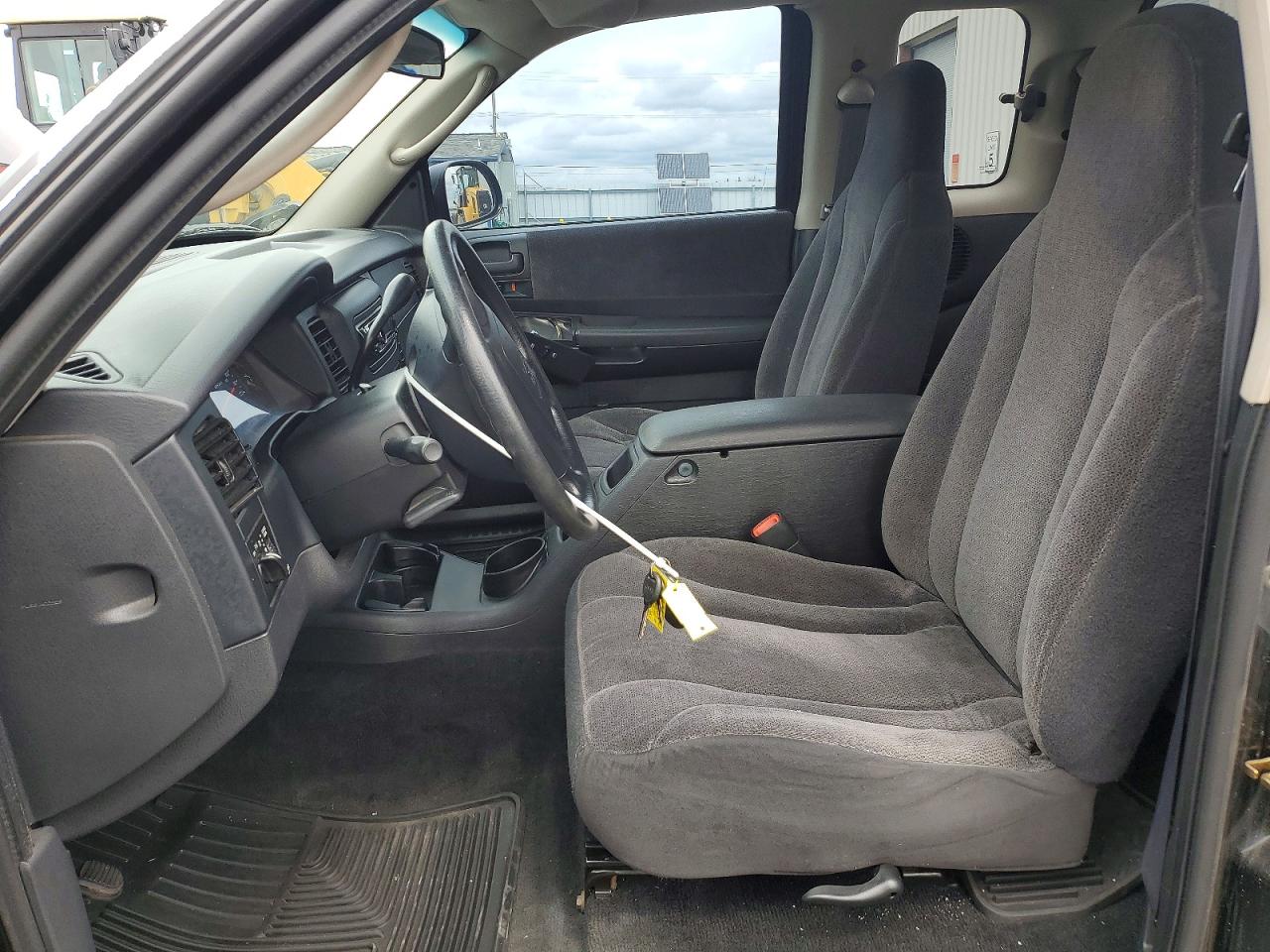 2003 DODGE DAKOTA