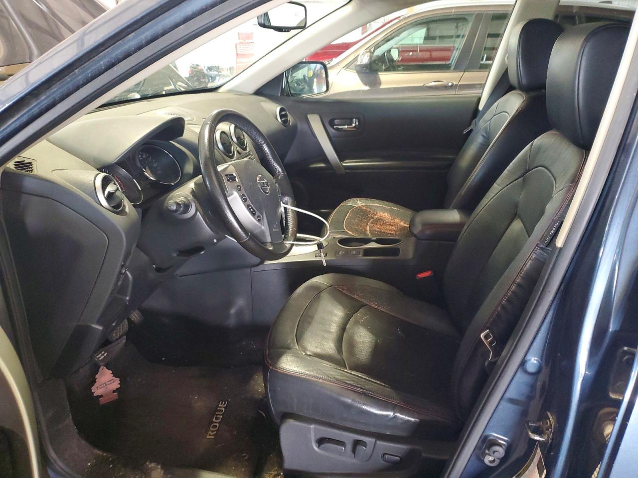 2013 NISSAN ROGUE