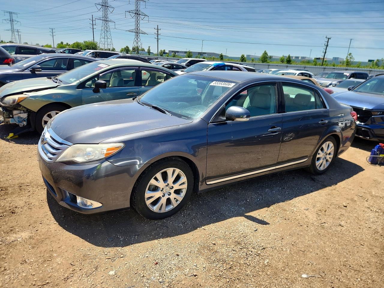 2011 TOYOTA AVALON