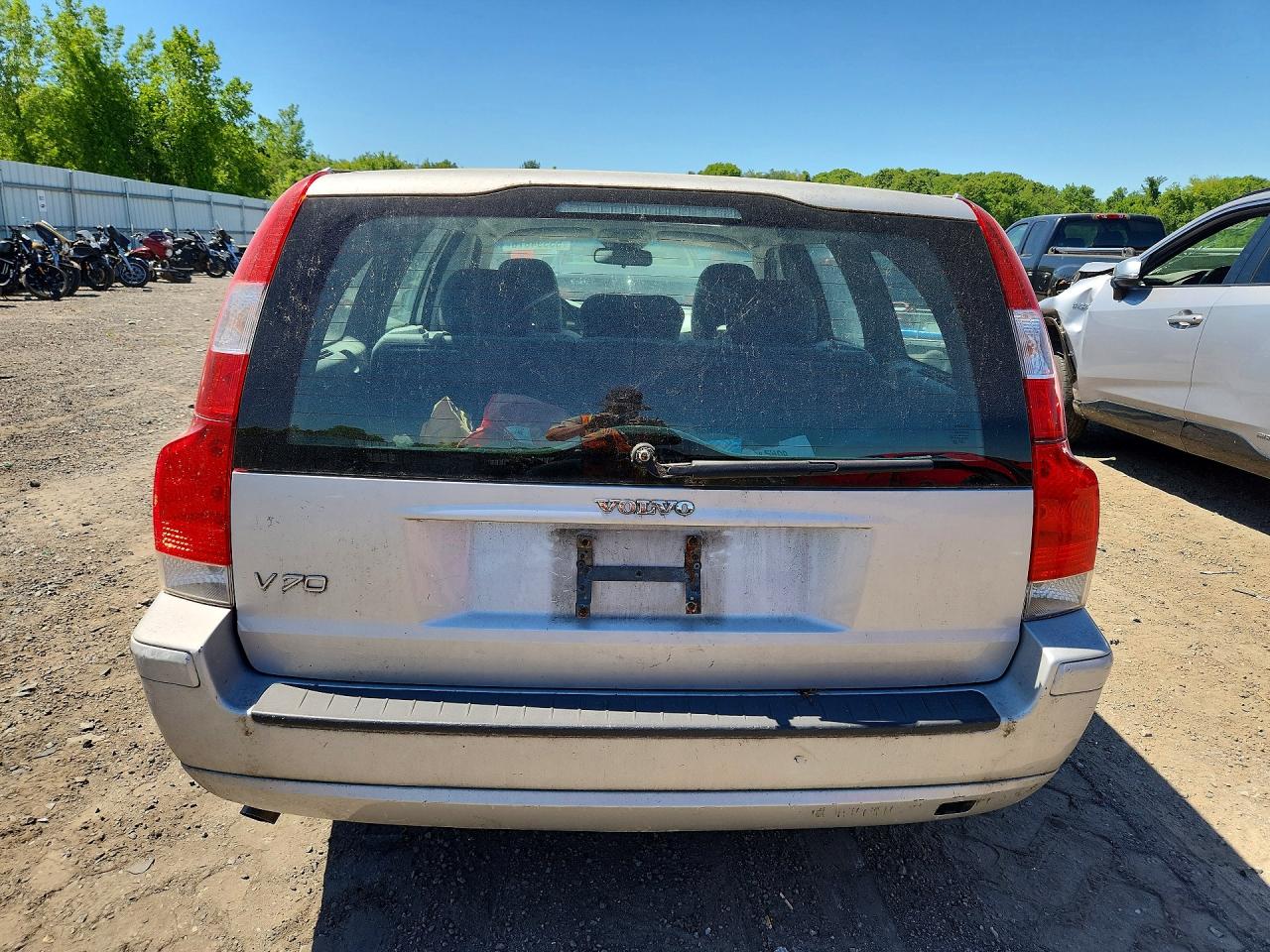 2006 VOLVO V70