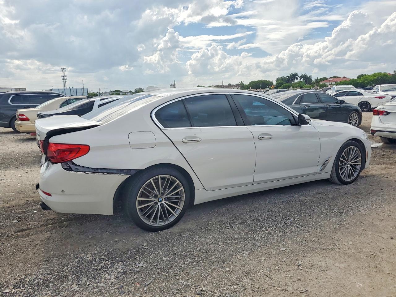 2017 BMW 5 SERIES