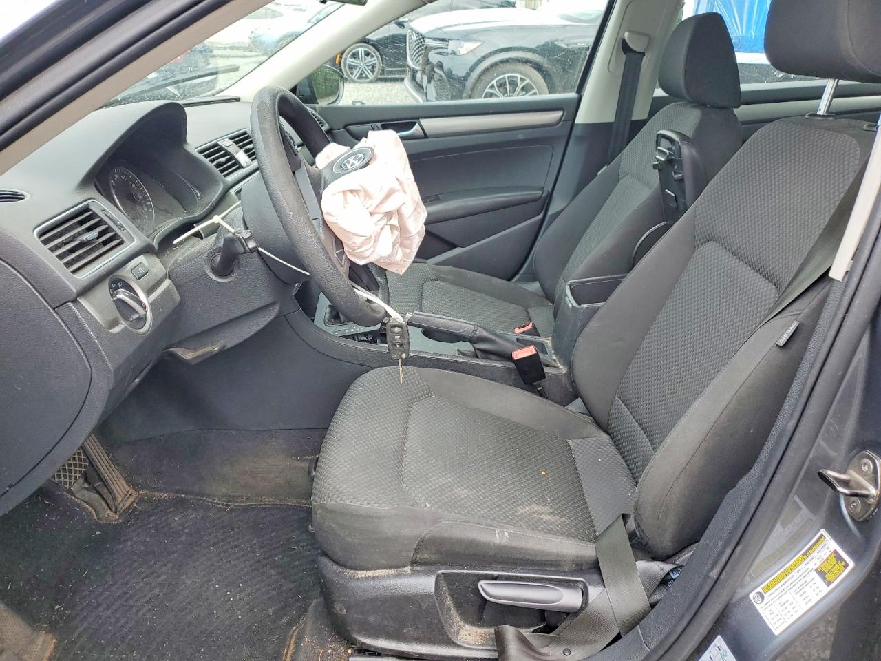 2012 VOLKSWAGEN PASSAT