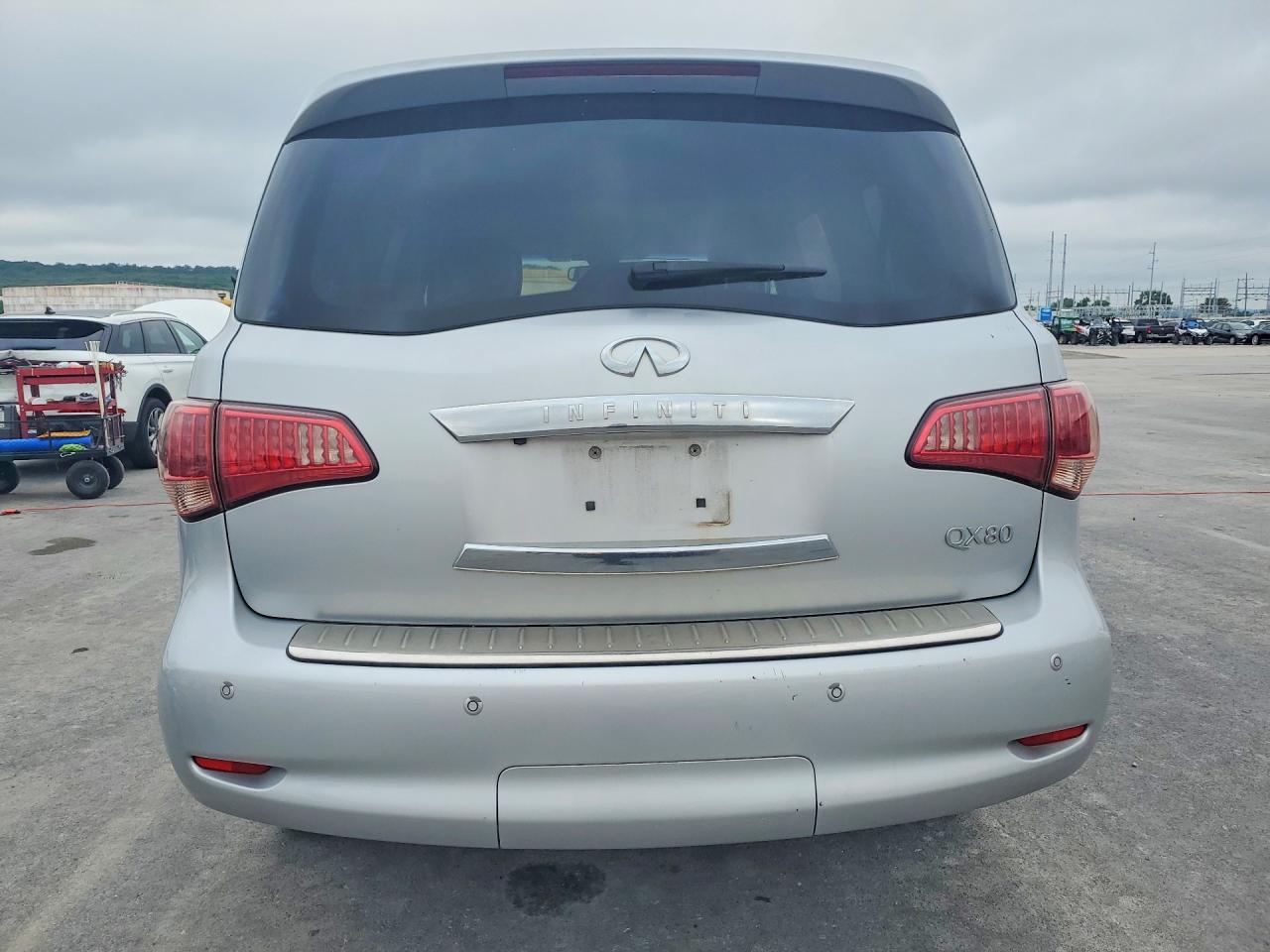 2014 INFINITI QX80
